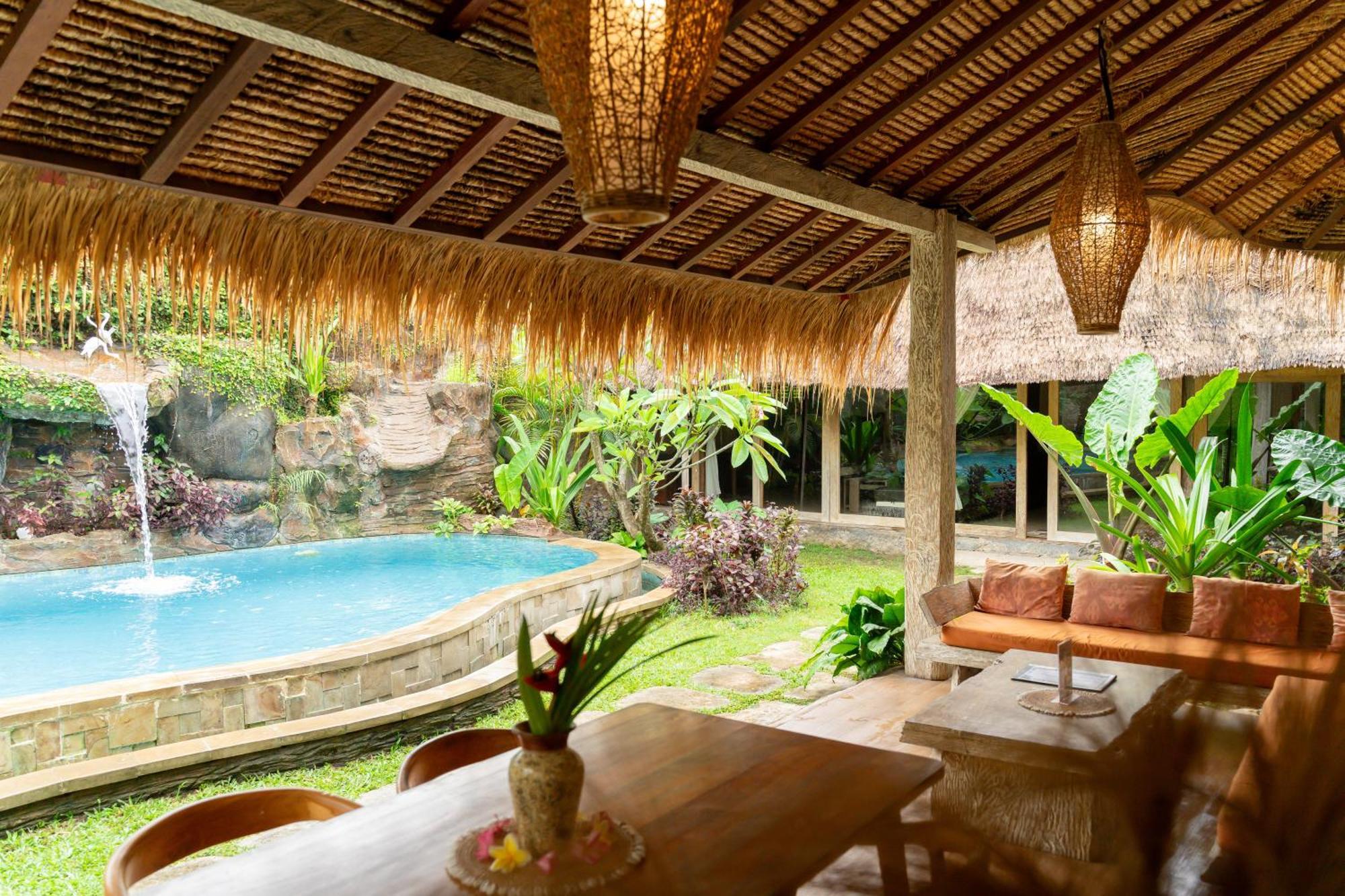 Puri Samaira Villa Tanjung  Kültér fotó